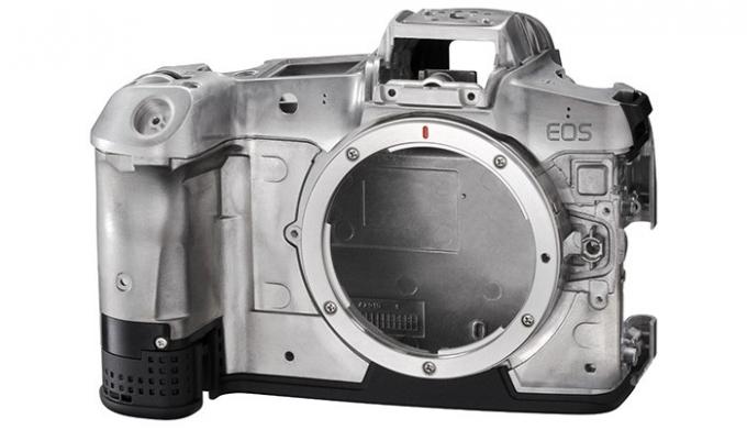 Цифровой фотоаппарат Canon EOS R RF 24-105L kit + адаптер EF-RF (3075C060)