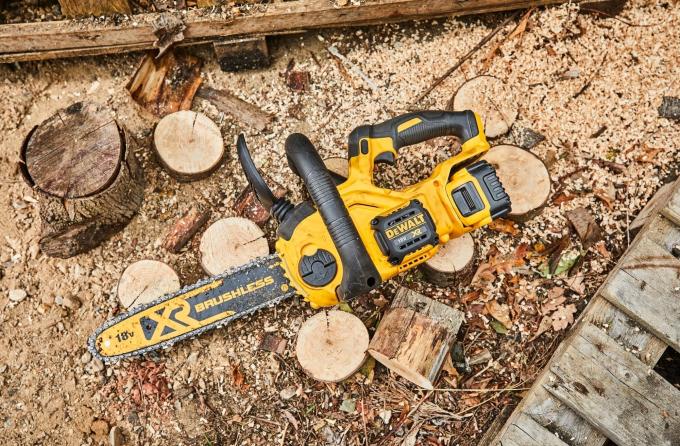 DeWALT DCM565N