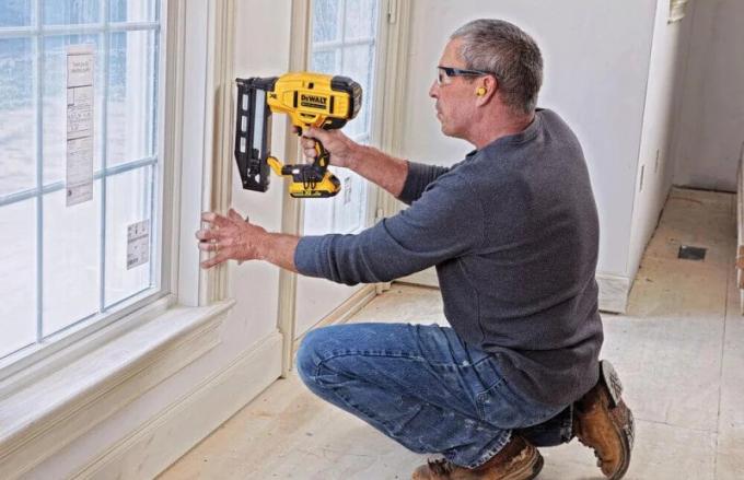 DeWALT DCN662N