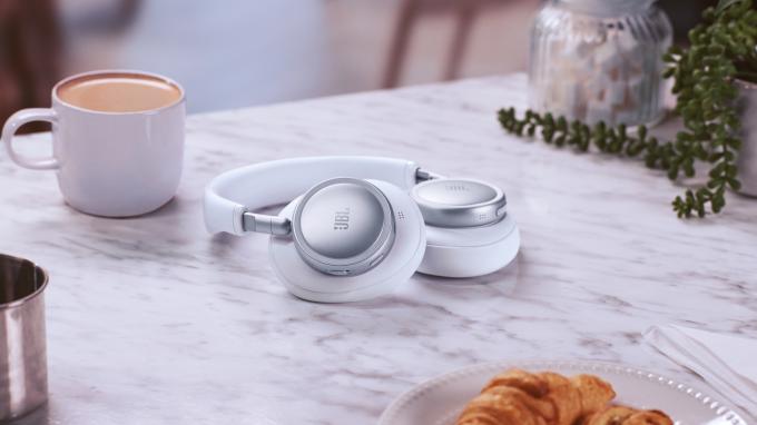 JBL JBLLIVE780NCWHT