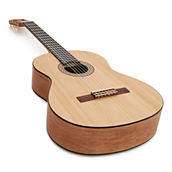 Yamaha C40M