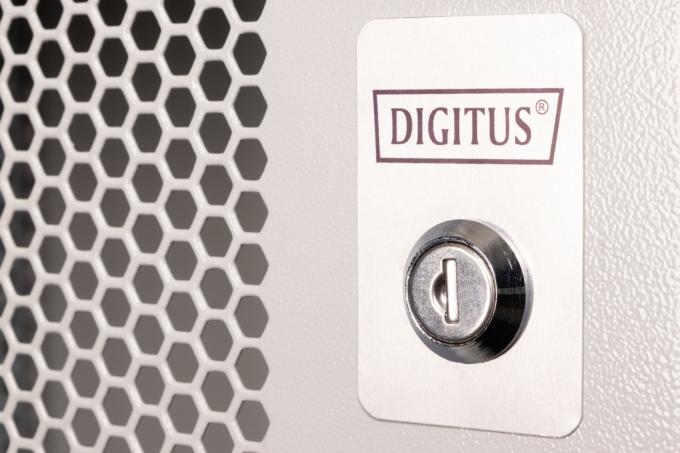 DIGITUS DN-49209