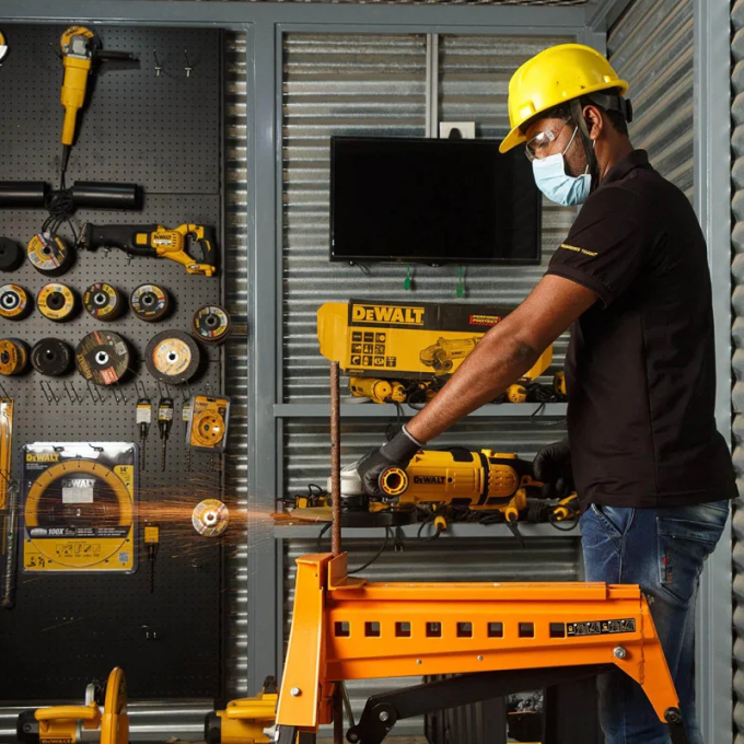 DeWALT DWE4579
