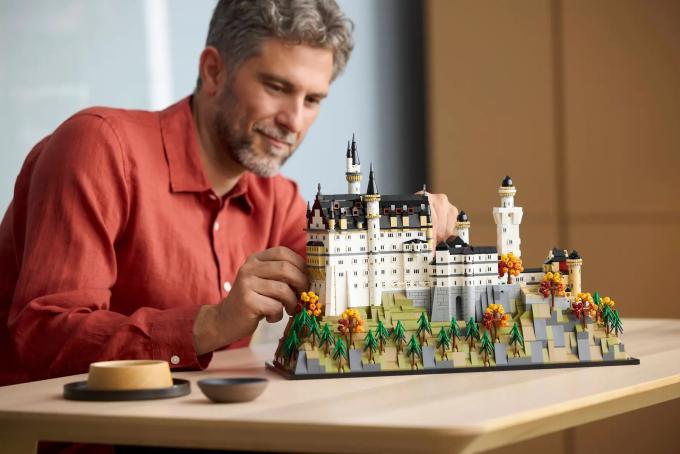 LEGO 21063