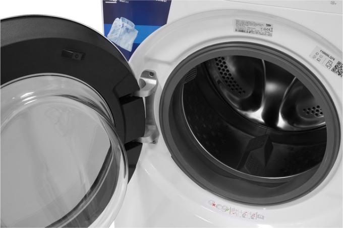 BEKO B5DFT59447W