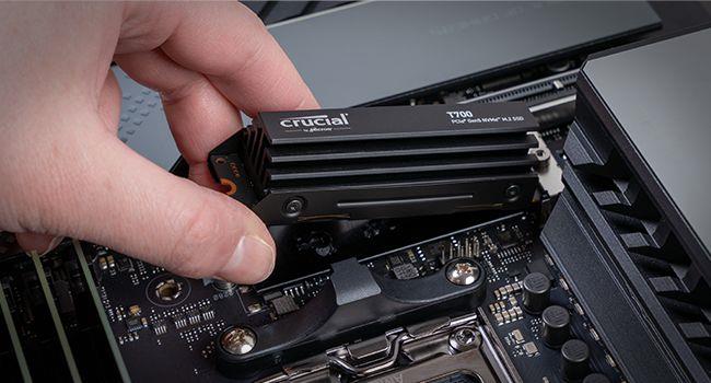 Crucial CT1000T700SSD5