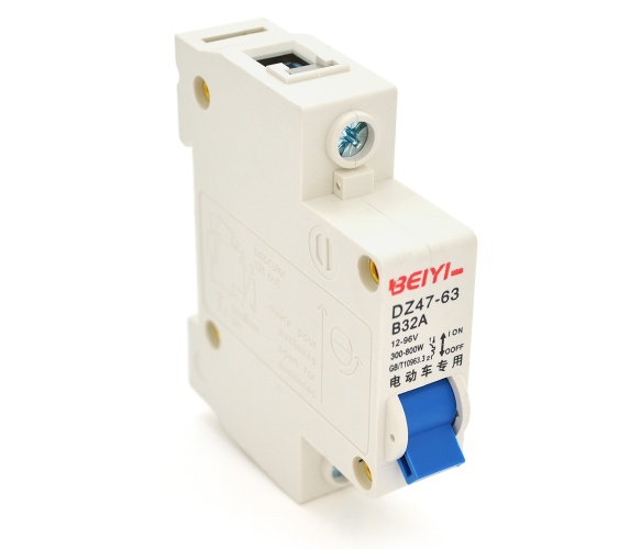VOLTRONIC YT-DZ47-63-1P-32A