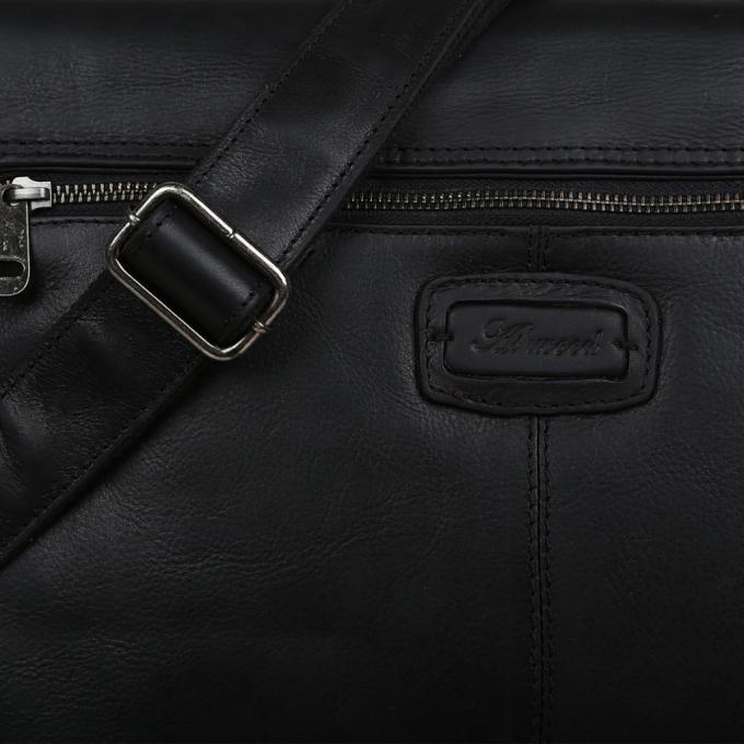 Ashwood Oscar Black