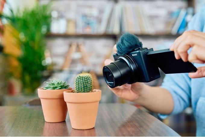 SONY ZV1M2B.CE3