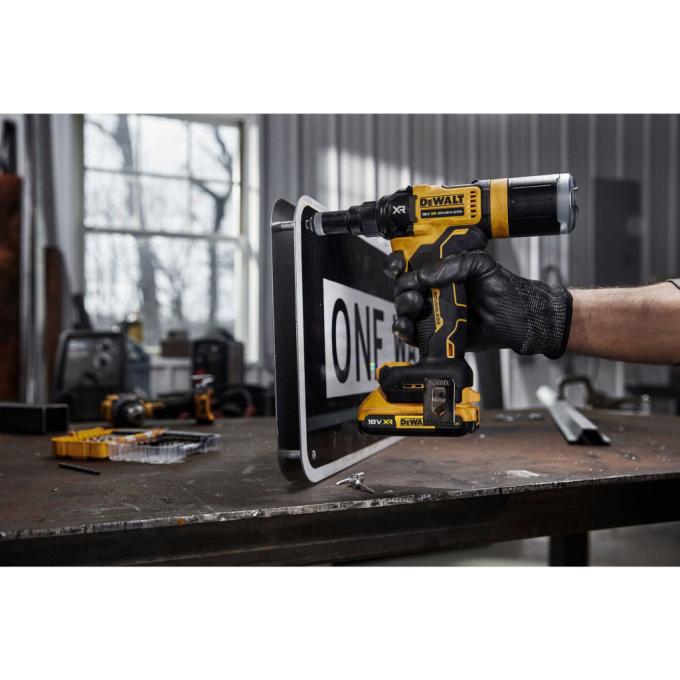 DeWALT DCF403NT