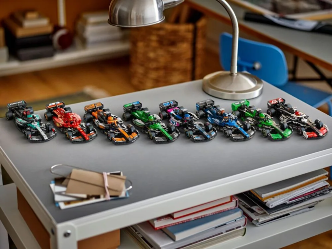 LEGO 77242