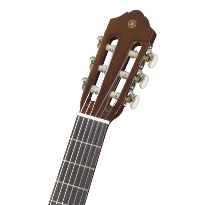 Yamaha C40