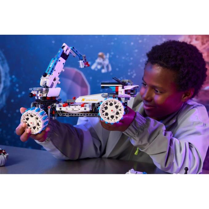 LEGO 42211