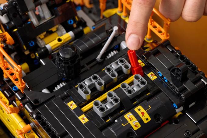 LEGO 42215