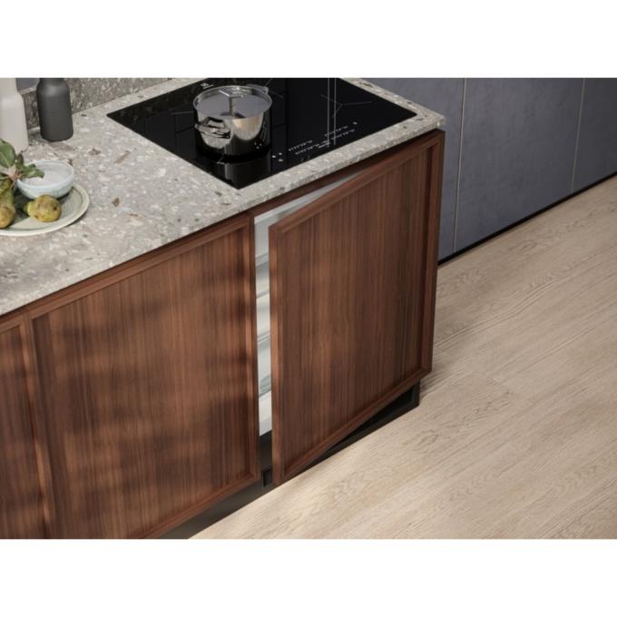 ELECTROLUX LSB2AE82S