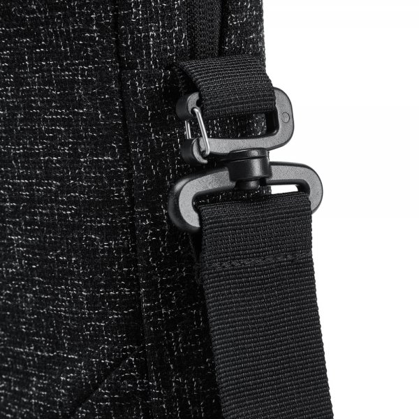 RivaCase 7921 (Black)