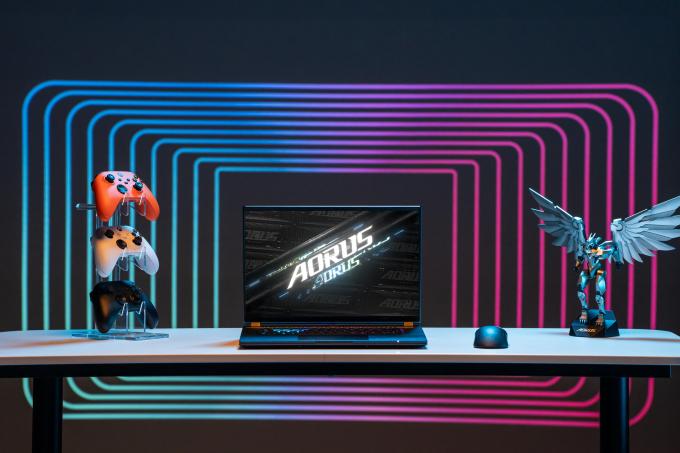 GIGABYTE AORUS_16X_9SG-43UAC54SH