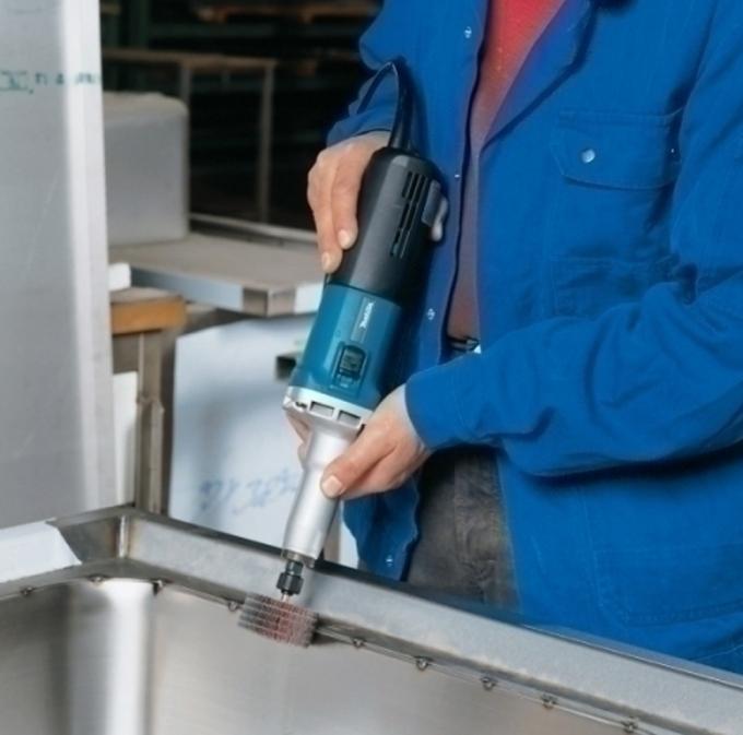 Makita GD0810C