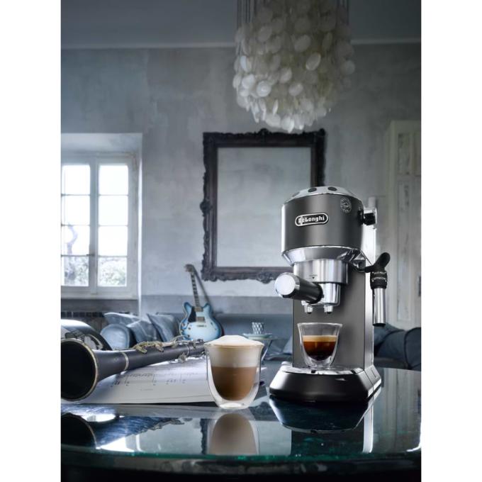 DeLonghi EC685.BK