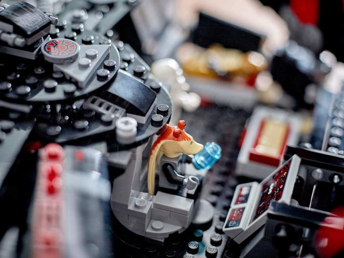 LEGO 75389