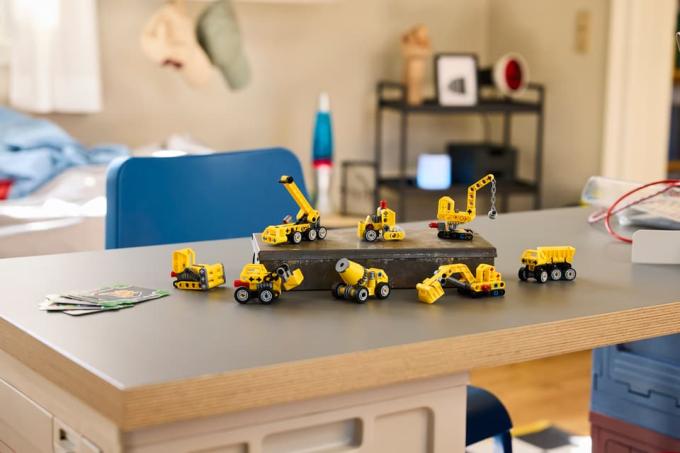 LEGO 42233
