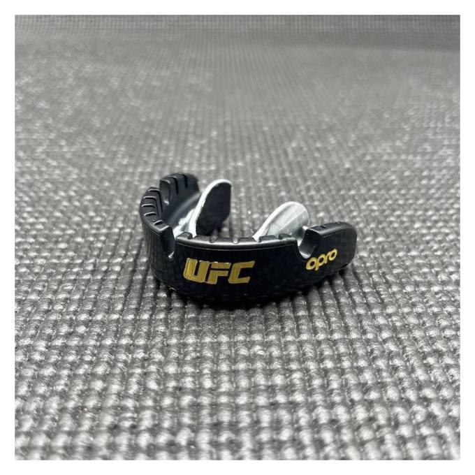 Opro UFC_Gold_Braces_Bl/Silver