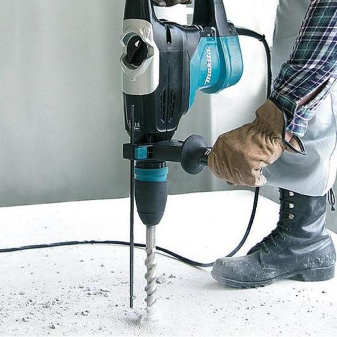 Makita HR4003C