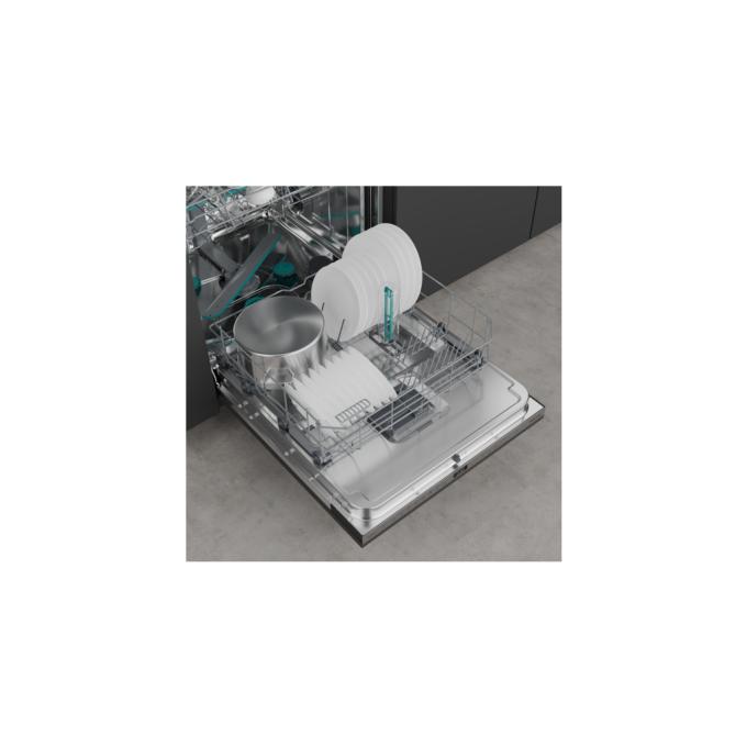 Hisense HV673D64