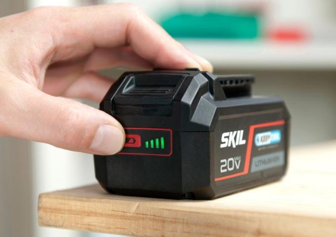 SKIL BR1E3104AA