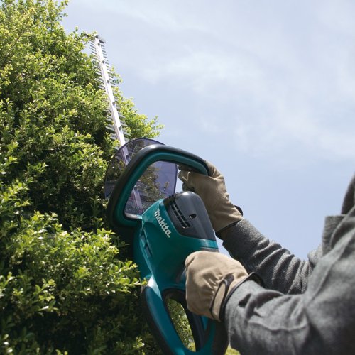 Makita UH4861