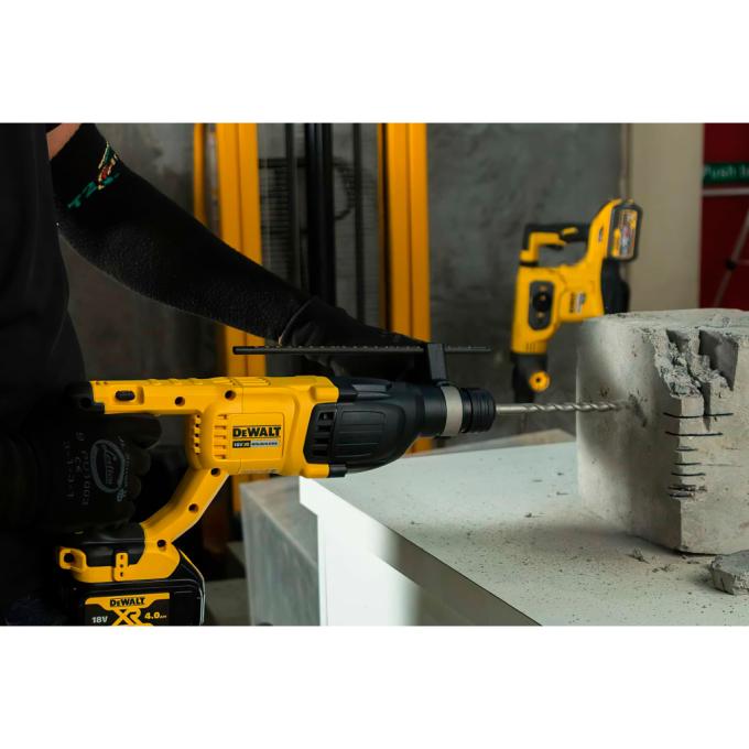 DeWALT DCH133N