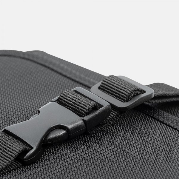 RivaCase 8408 (Black)