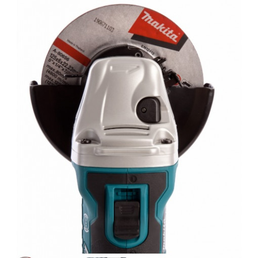 Makita DGA513Z