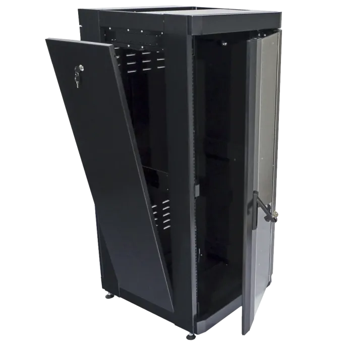 Шкаф черный 19" 18U, 610 х 675 мм