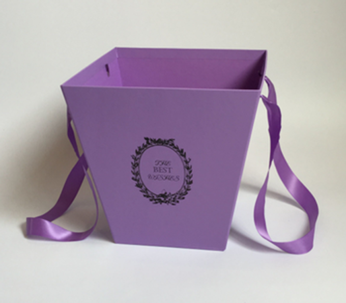 UFO W9222 LILAC BOX Flowers