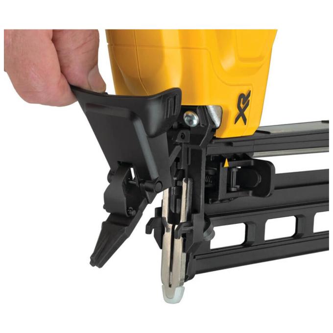 DeWALT DCN662N