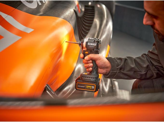 DeWALT DCF85MP2T