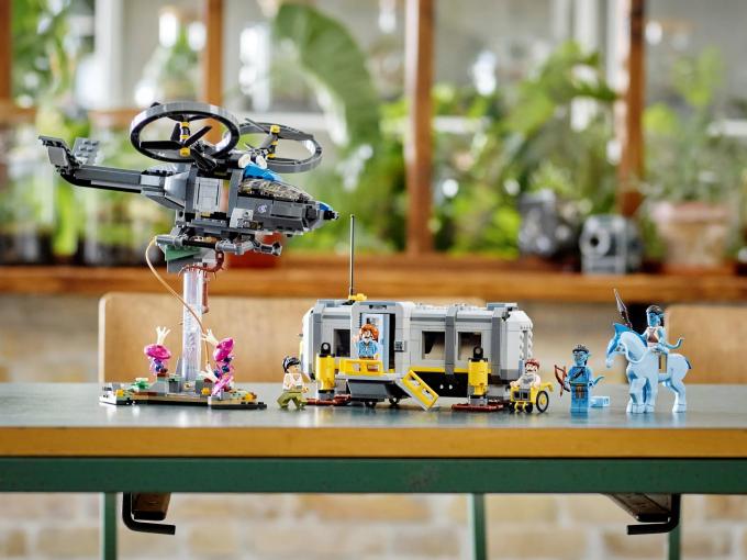 LEGO 75573