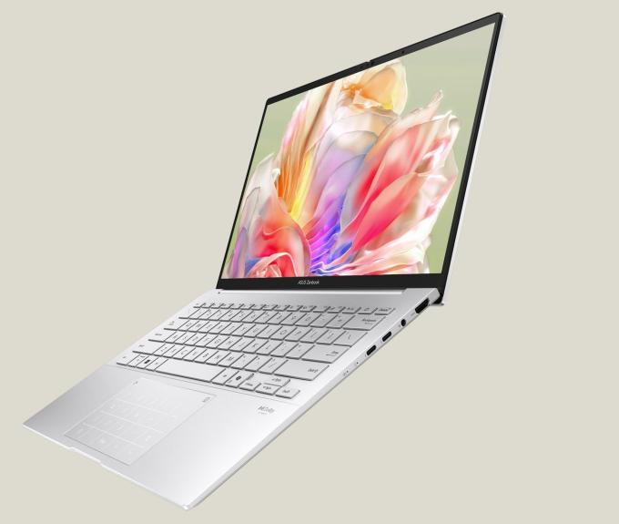 ASUS 90NB14W4-M00BE0