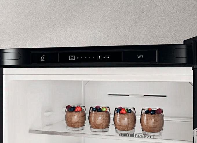 Whirlpool W7X 82I K