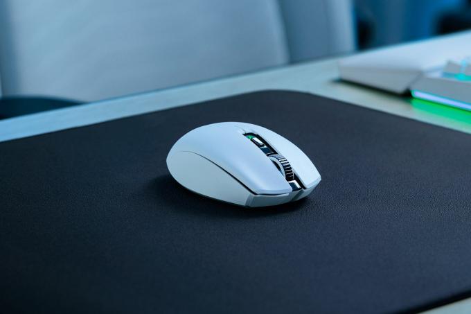 Razer RZ01-05690200-R3M1