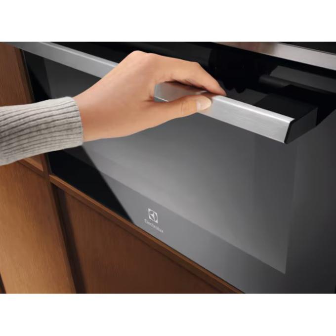 ELECTROLUX EVM8E09X