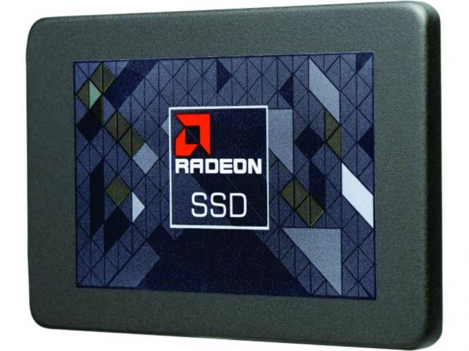 Накопитель SSD AMD R3SL120G