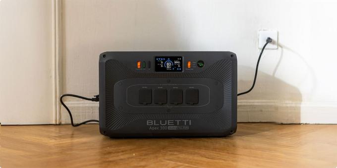 BLUETTI APEX300