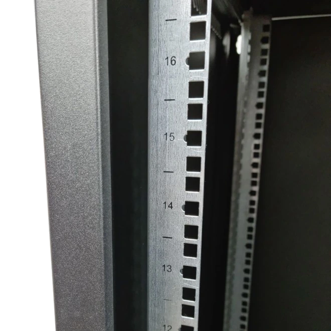 ESERVER EServer 18U 600х500х907 стекло, черная