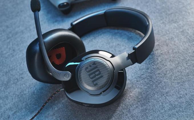 JBL JBLQUANTUM200BLK