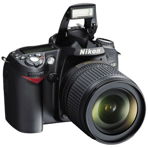 Цифровий фотоапарат Nikon D90 16-85 VR kit VBA230K003 12Мп, 23.6 х 15.8мм DX CMOS, дісплей 3", SD/SDHC, чорний, акумулятор Li-Ion, з об'єктивом AF-S 16-85 VR