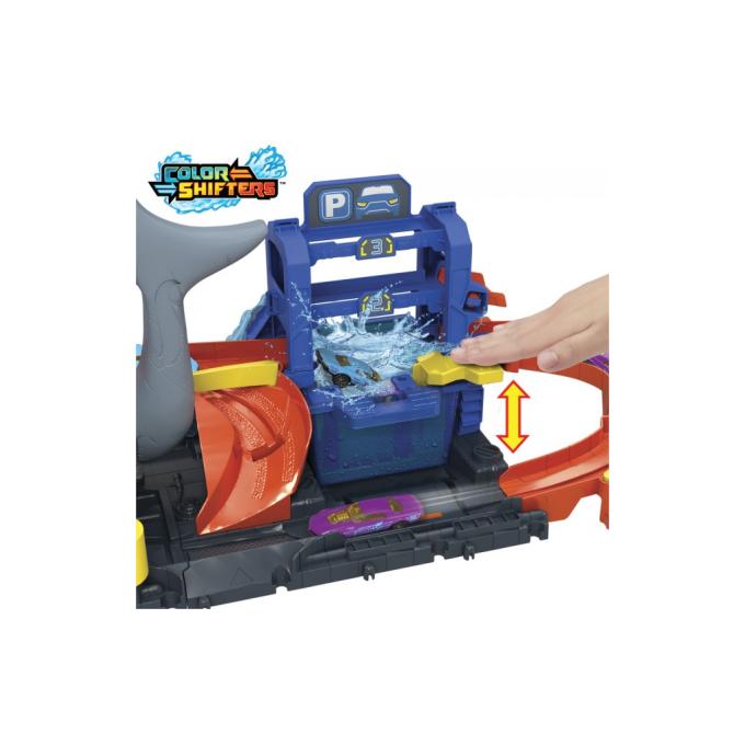 HOT WHEELS HTN82