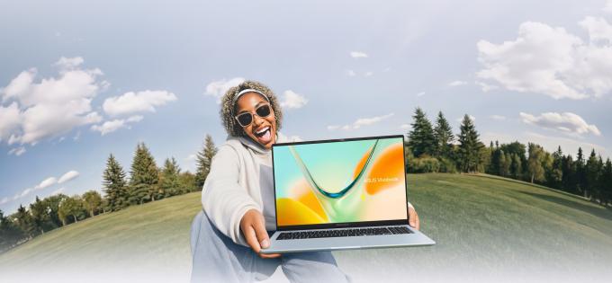 ASUS 90NB19C3-M00D60
