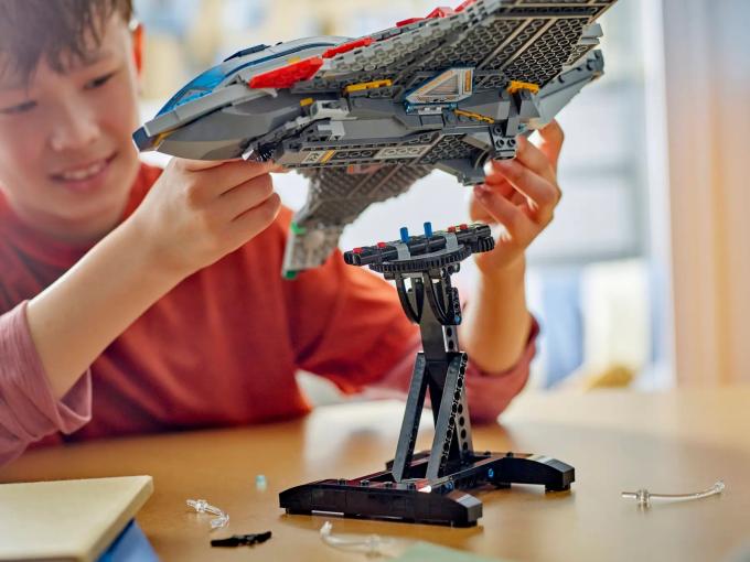 LEGO 76325
